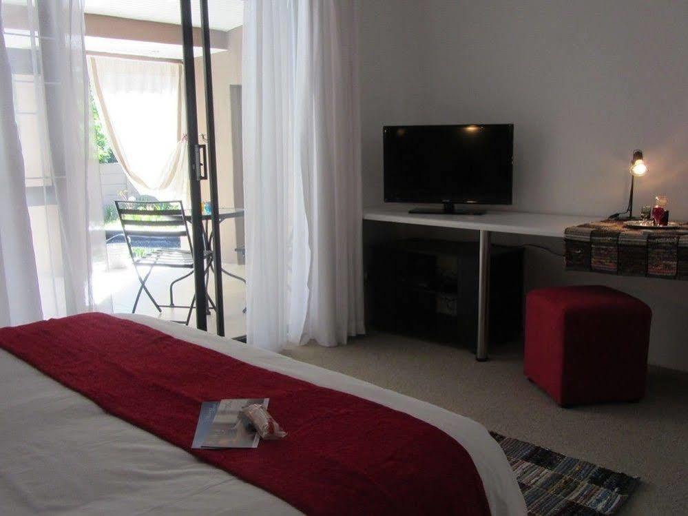 Absolute Bosch Guest House 斯泰伦博斯 外观 照片