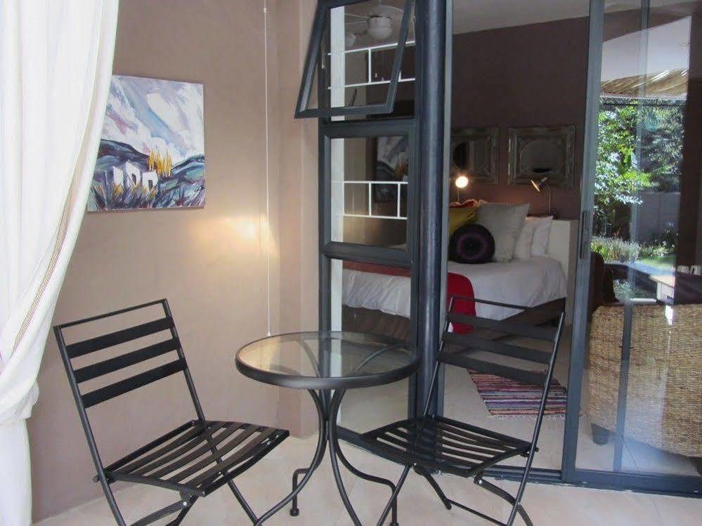 Absolute Bosch Guest House 斯泰伦博斯 外观 照片